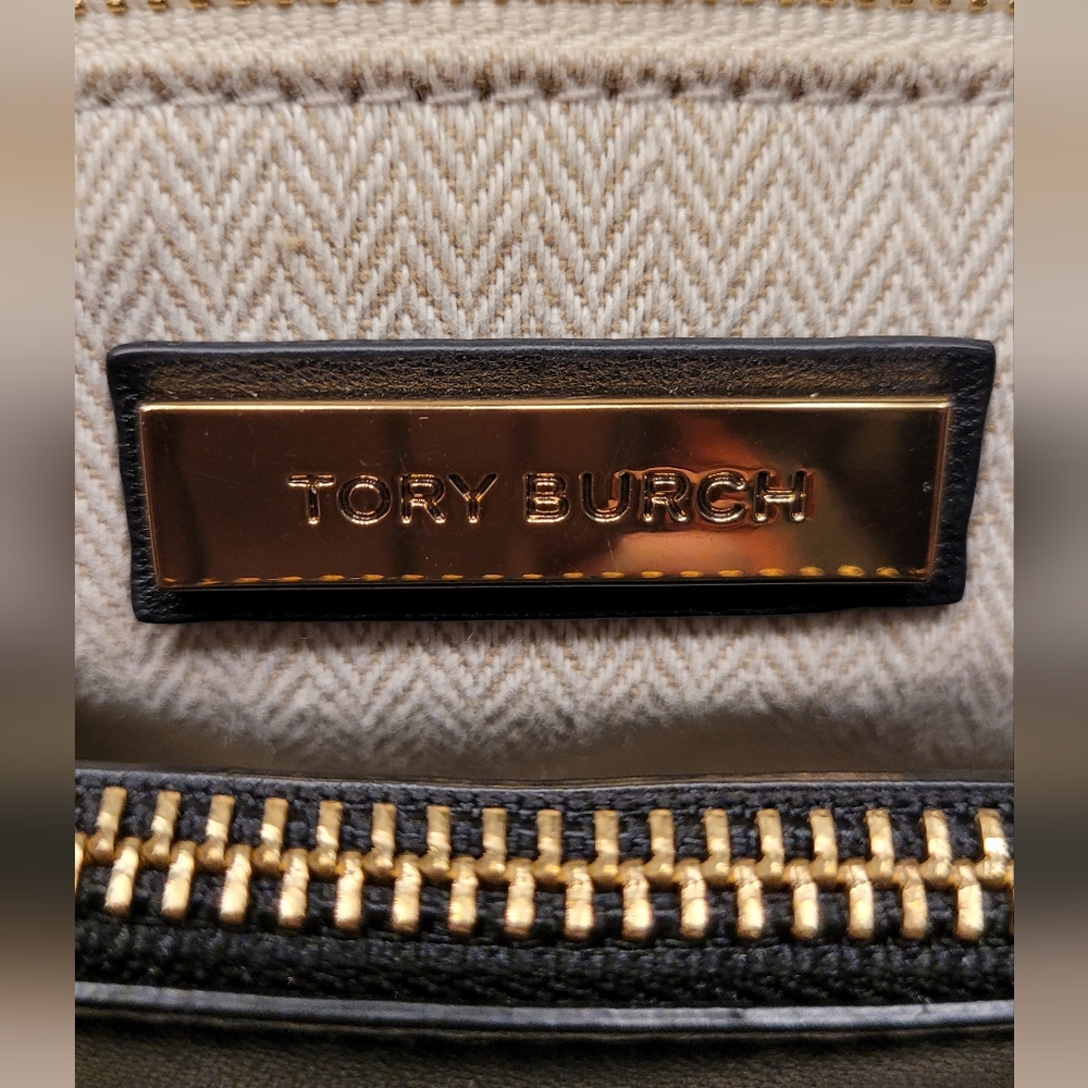 EUC Tory Burch KIRA CHEVRON TOTE Bag - Picture 3 of 11